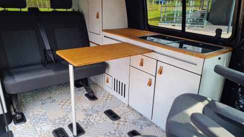 Volkswagen || 4x4 || Off grid || Bus camper