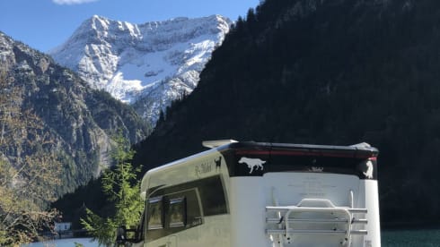 R-Mobil – Enjoy your holiday with automatic and good equipment