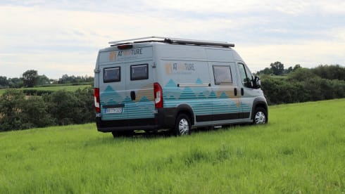 VAN bergen – Schön gestalteter Allround-Camper mit viel Platz im Innenraum