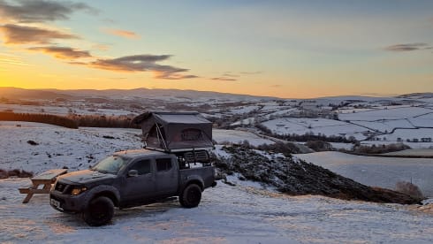 Dave – Nissan Navara (Abenteurer)