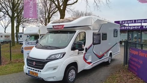 C08 – 4p Challenger, halbintegriert ab 2015