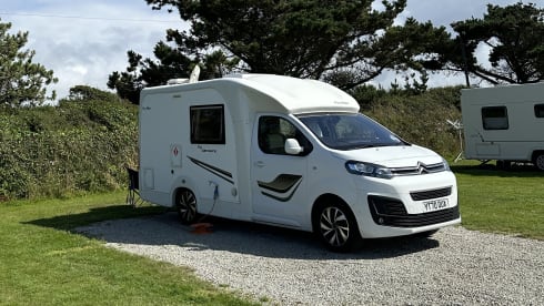 Annie – 2 berth Citroën Dispatch 2020