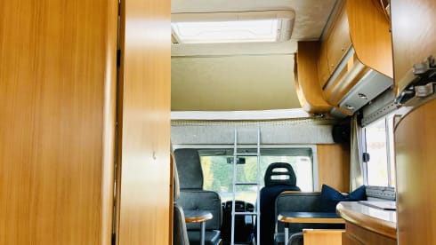 Ideal, beautiful, neat comfortable family Camper.