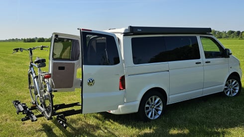 VW T5 Camper 4 persons 