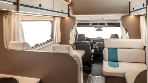 Spacious Rimor Kilig 50 - 6 person camper