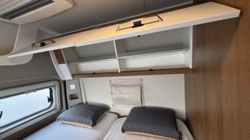 Gigi – 4p Buscamper 6 meters. Very complete and super cozy.