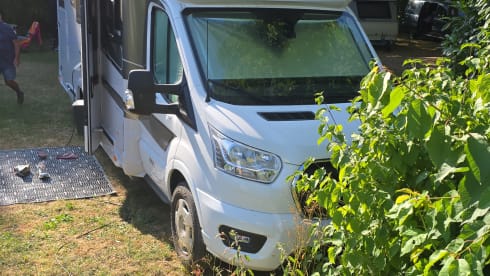 Cocoon 444 – 6p Ford semi-integrated from 2026