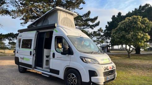 Es Vedra – BRAND NEW 2+1 Berth Roller Team Livingstone 2 (2025) Automatic
