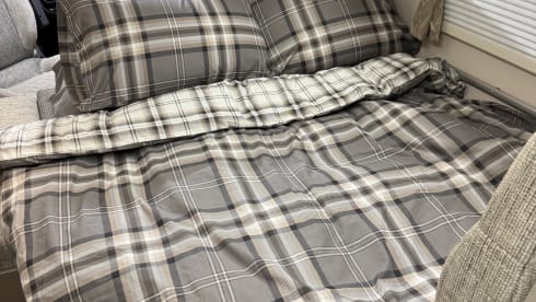 Swift Edge 476