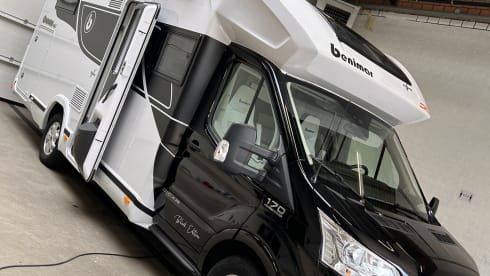 Tuur'ke – 4p Benimar semi-integrated from 2024