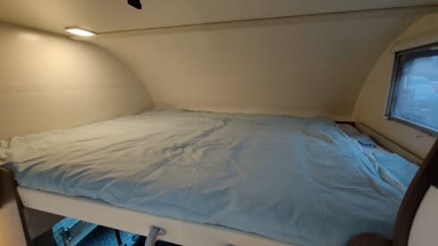 6p Ford alcove from 2017, bunk bed and large seating area