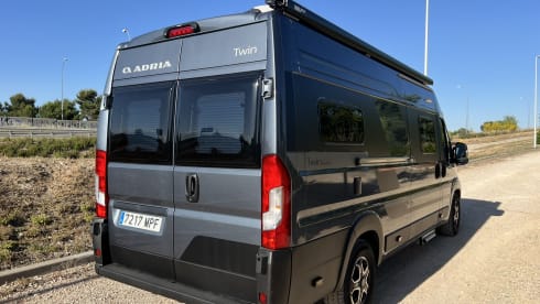 Adria – SuperDeLuxe 4 person Adria CamperVan (2024) in Madrid
