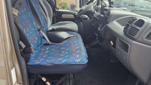Tweede Hans – 2p Fiat bus from 2003