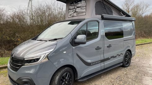 Renault Traffic SL Campervan 4 Birth