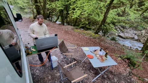 2p Mercedes-Benz bus from 2012