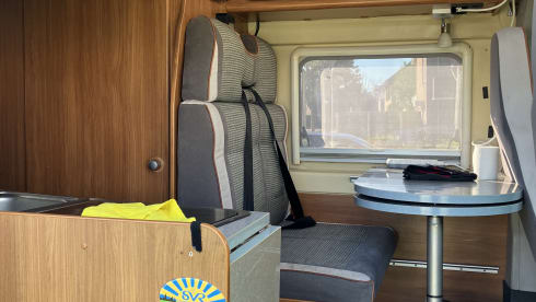 McLouis-Nische für 6 Personen aus dem Jahr 2011