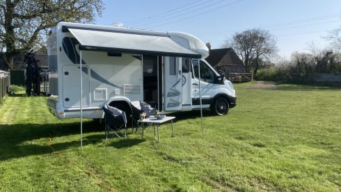 Wanda – New Luxury 2 berth Motorhome