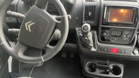 Trend HBK-82-V – 4p Dethleffs semi-integrated uit 2023