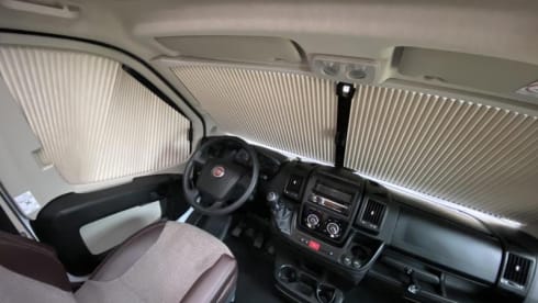 As new Sunlight T 60 semi-integrated from 2019