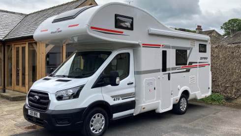 5 berth Roller Team ZEFIRO 675 from 2022