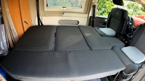 Momo – Wedges Unnecessary! Intelligent air suspension in the VW T6.1