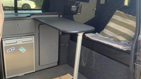 Dora – 4 berth VW Transporter Campervan 