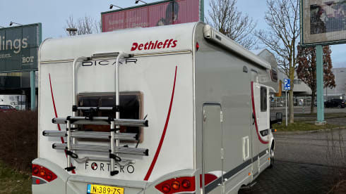 5p Dethleffs alcove uit 2006