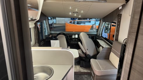 5p McLouis integrated uit 2023