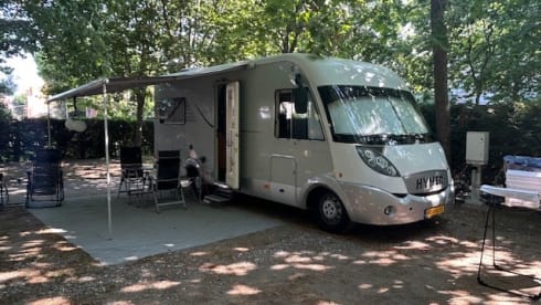 Knaus Sunliner integrated 4p automatic 