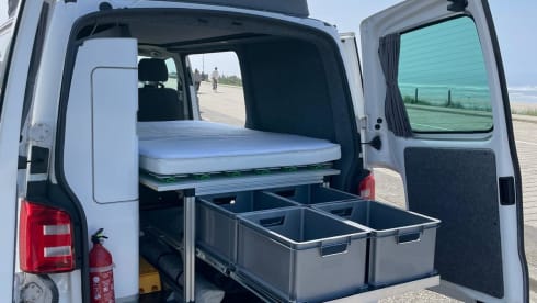 Maak kennis met Adam – Moderne en complete 4-persoons VW T6 | Euro 6 (rijklaar)