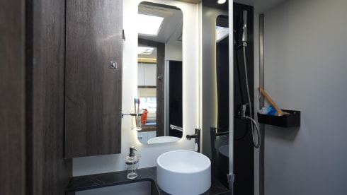 5p Ford semi-integrated uit 2026