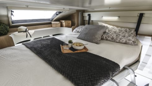 Angus – New 2025 6 Berth off-grid Motorhome