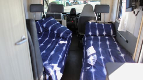 Saltire sunsets Motorhome hire  – 6 berth Fiat alcove from 2021