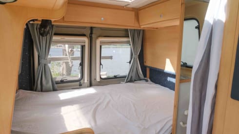supercamper – 3p Pössl bus (2004) self-sufficient - with all amenities 