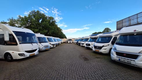 2p Hobby semi-integrated uit 2015