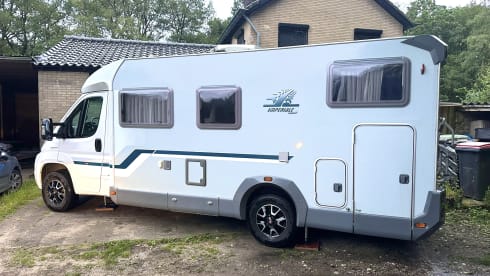 Mooie en comfortabele Weinsberg camper 
