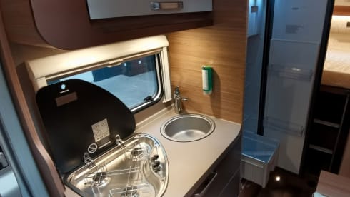 Luxurious 2-person camper, very complete, not too big
