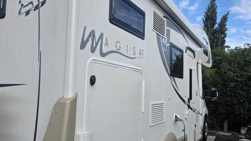 Familiaal camper – 6p Fiat alcove uit 2016