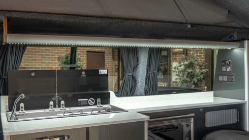 Zetland – Professionally Converted HIgh Spec 4-Berth Campervan