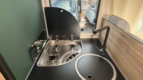 HARRIS – 2026 FORD TRANSIT RIMOR KILIG 669 - 5 BERTH AUTOMATIC