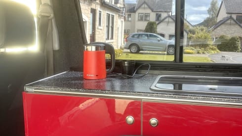 Matthews campervan  – 4 berth Toyota campervan 