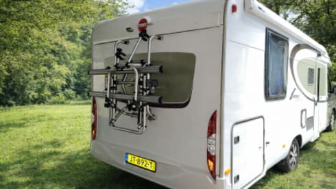 4p Bürstner 160 hp semi-integrated (2013)