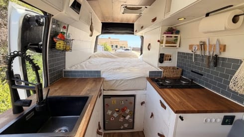 Mats – Renault Master L3H spacieux et autonome