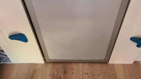 Vannie Annie – 5 berth family friendly campervan