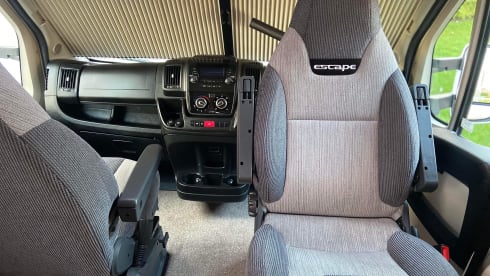 Luxurious 4 berth Motorhome 