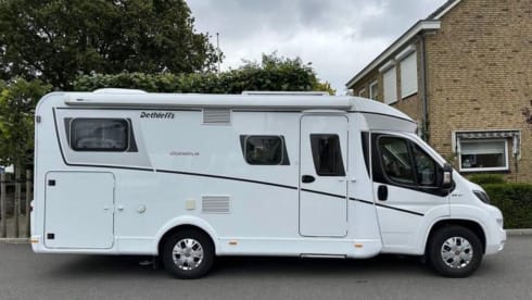 T6 – 2p Dethleffs semi-integrated from 2018