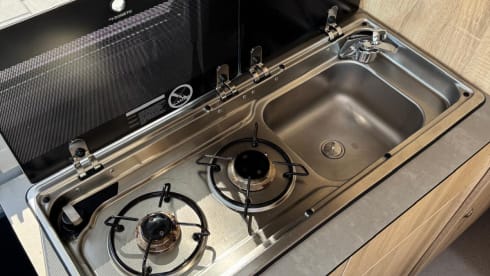 Clever runner  600 – 2p Citroën campervan from 2021