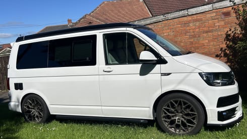 4 berth Volkswagen Day Van 2018