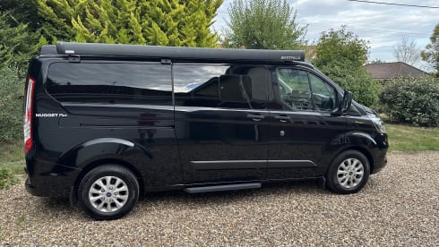 Daffy – 4 berth Ford Nugget Plus campervan from 2022