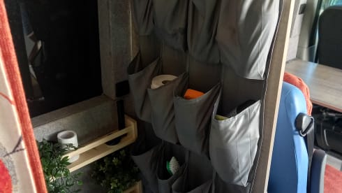 2p Anderer Bus aus dem Jahr 2017